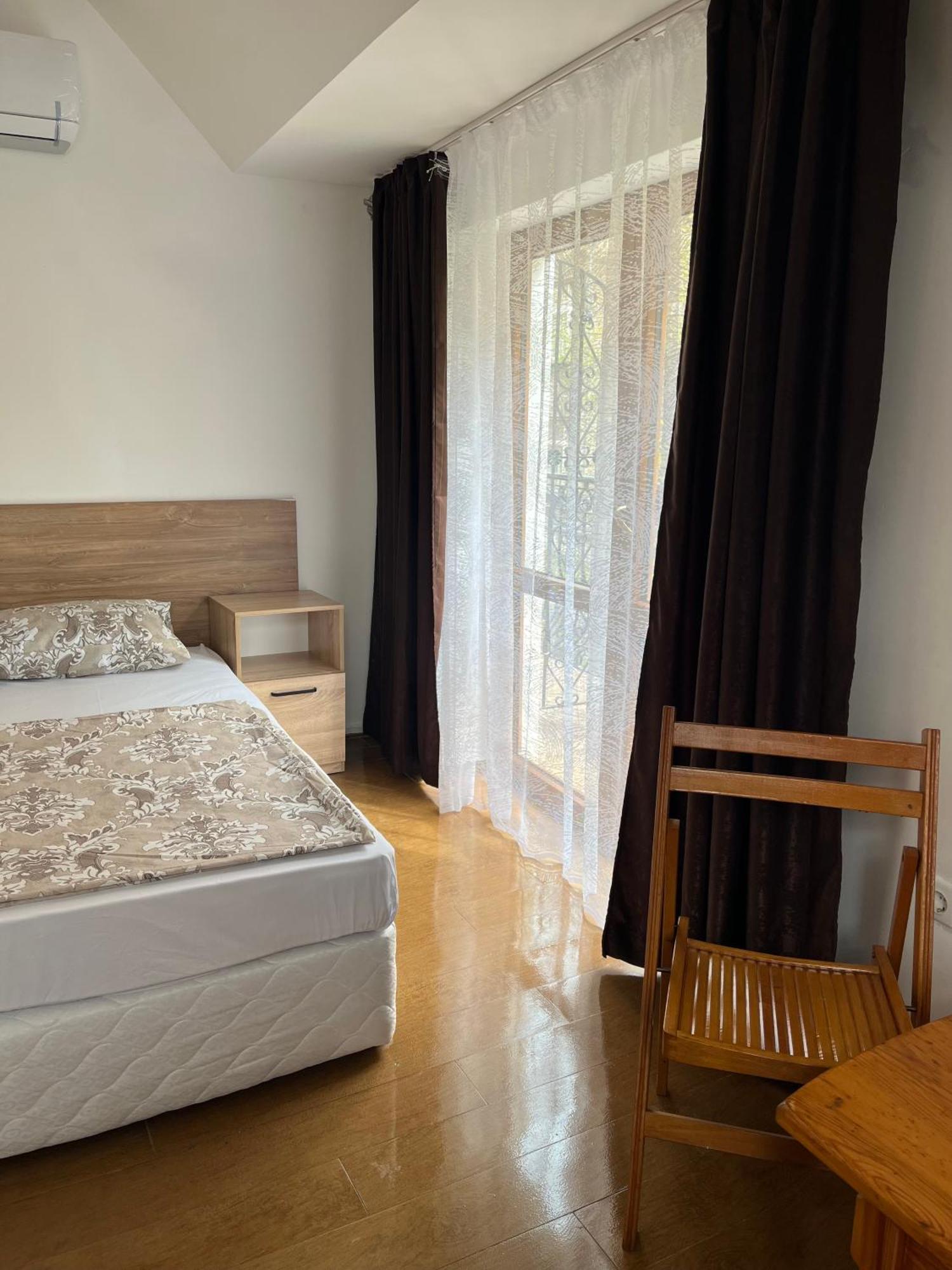 En-Suite Rooms: Novа Guesthouse In Sofia Center Εξωτερικό φωτογραφία