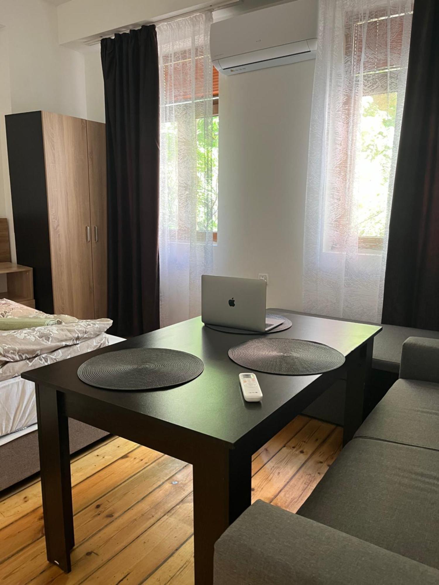 En-Suite Rooms: Novа Guesthouse In Sofia Center Εξωτερικό φωτογραφία