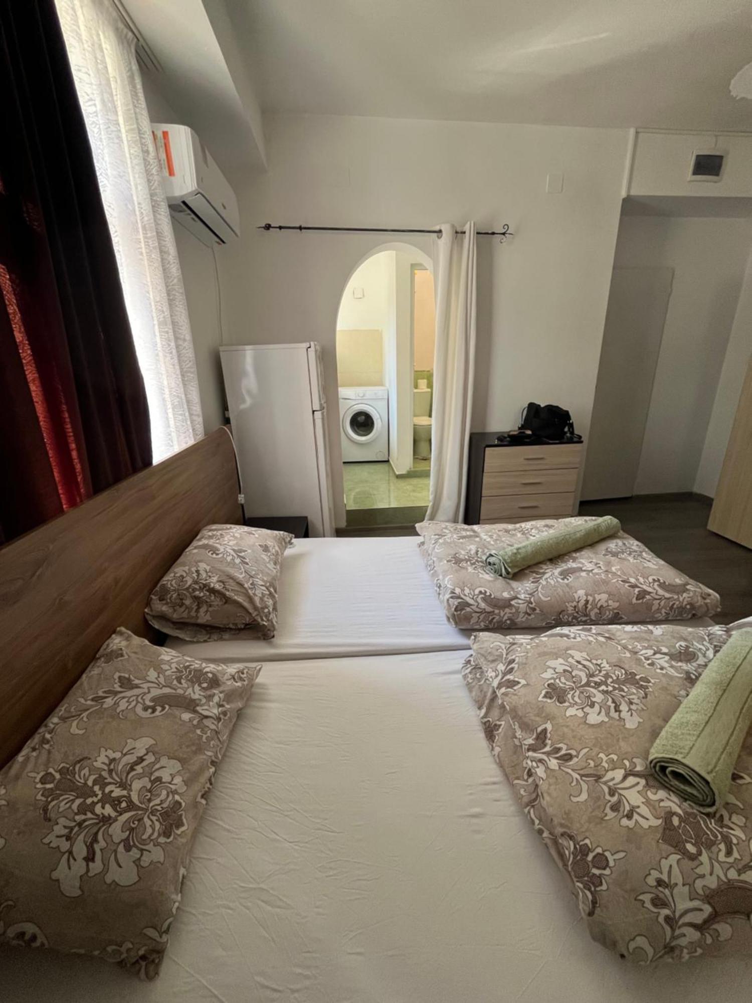 En-Suite Rooms: Novа Guesthouse In Sofia Center Εξωτερικό φωτογραφία