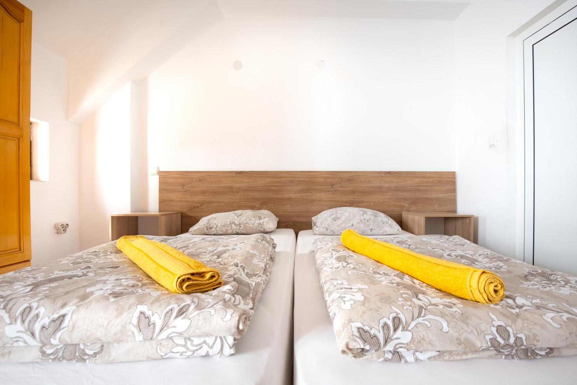 En-Suite Rooms: Novа Guesthouse In Sofia Center Εξωτερικό φωτογραφία